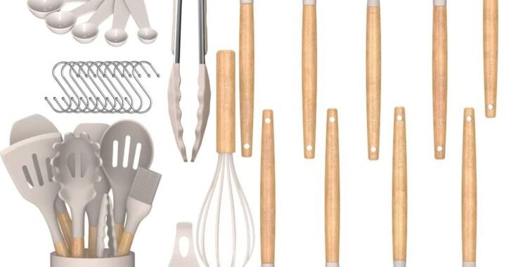 Umite Chef Kitchen Cooking Utensils Set, 33 pcs Non-Stick Silicone Cooking Kitchen Utensils Spatula Set with Holder, Wooden Handle Silicone Kitchen Gadgets Utensil Set (Khaki)